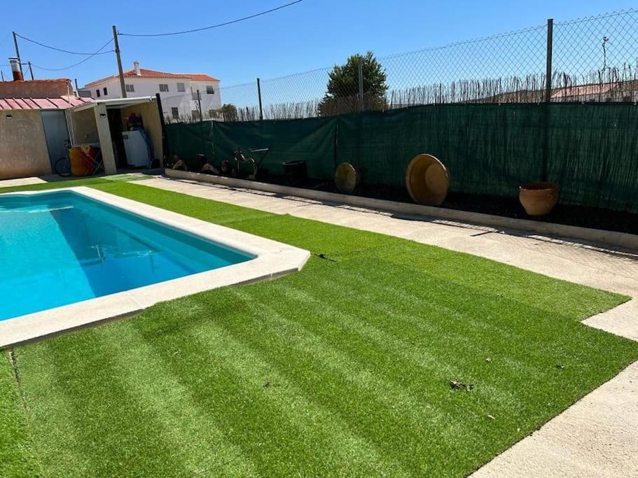 Villa Rural Con Amplia Piscina Campillo de Altobuey Екстер'єр фото